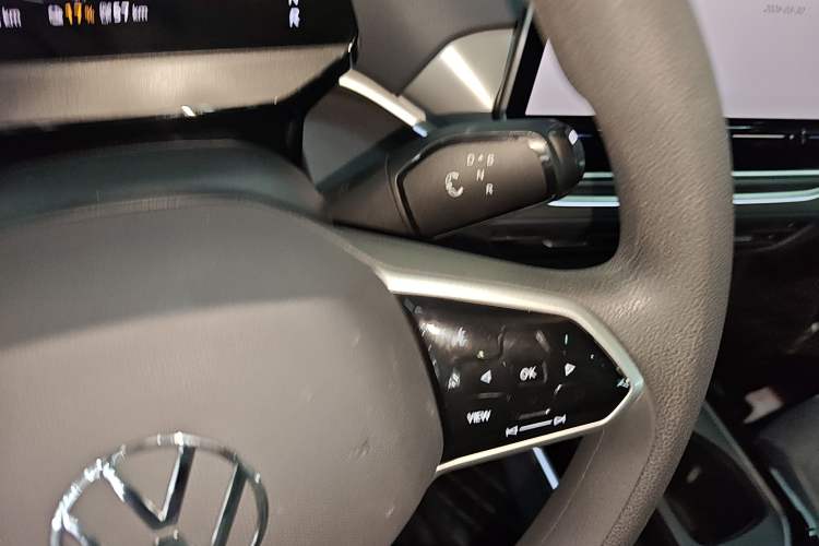 Used Volkswagen ID.4 CROZZ 2025 Pure Edition Gear Lever