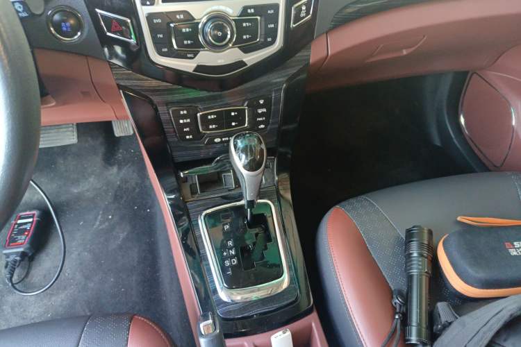 Used BYD Surui 2015 Revised Version 1.5L Automatic Luxury Edition
