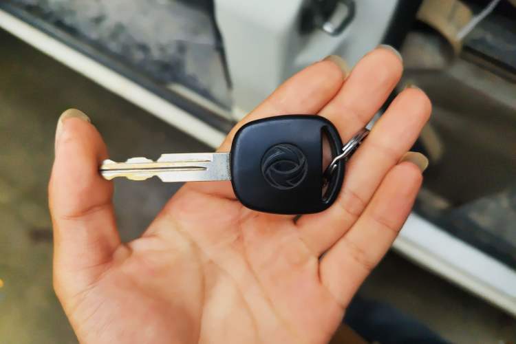 Used Dongfeng Xiaokang C37 2012 1.4L Entrepreneur II Type DK13-06
