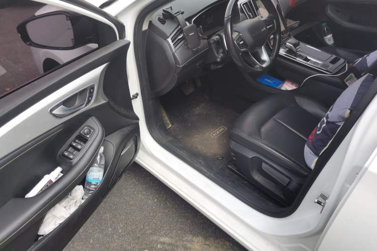 Used Roewe i6 MAX 2020 300TGI Automatic Sporty Cool Edition