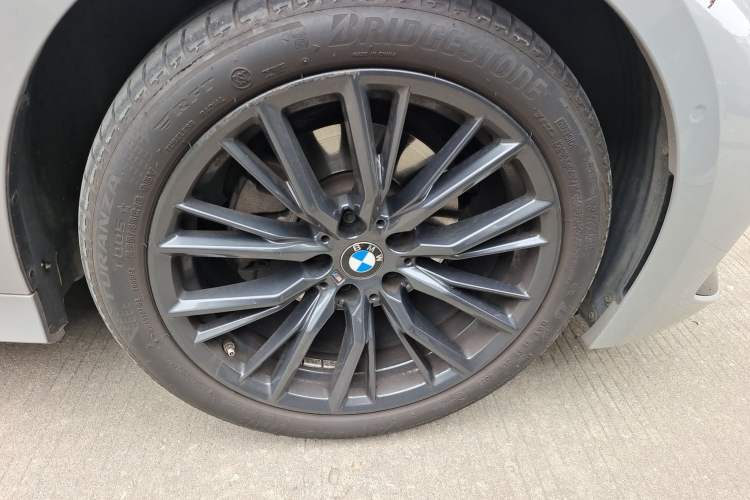 Used BMW 3 Series 2023 325i M Sport Night Edition Package Right Front Wheel Hub
