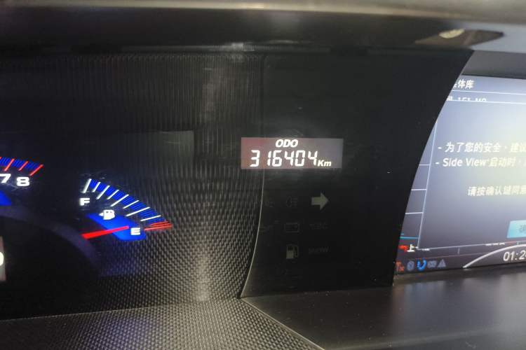 Used Luxgen MASTER CEO 2013 2.2T Executive Edition
