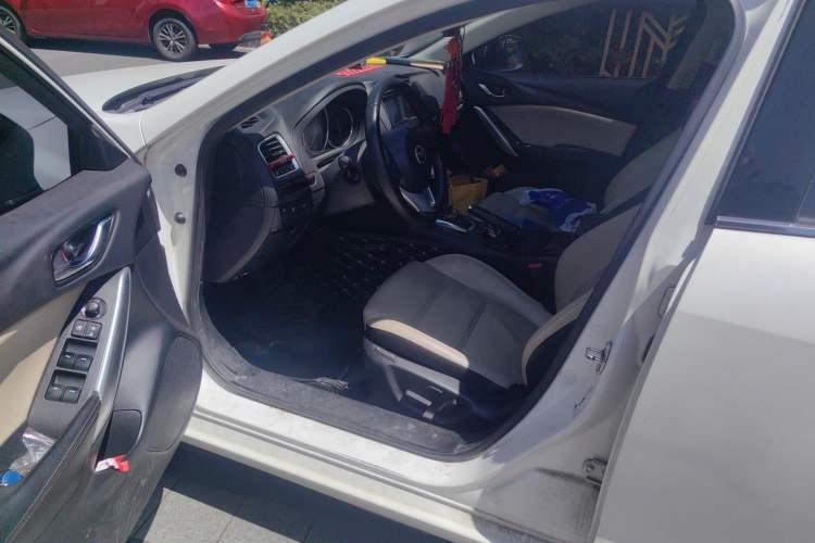 Used Mazda Atenza 2015 2.0L Blue Sky Luxury Edition