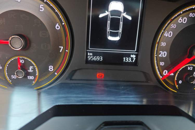 Used Volkswagen Lavida 2019 280TSI DSG Comfort Edition China VI standard Odometer Close Up