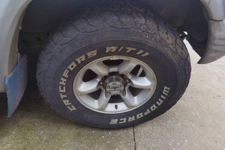 Used Leopaard 6481 2009 2.2L Manual Two-Wheel Drive
