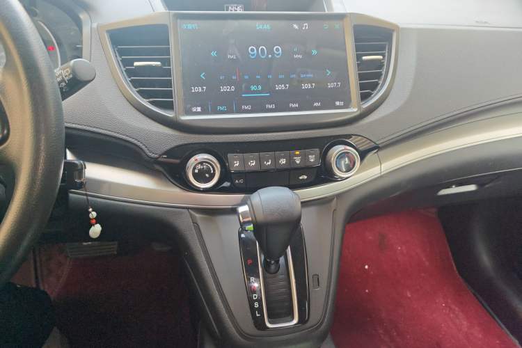 Used Honda CR-V 2016 2.0L two-wheel drive Urban Edition Audio And AC Panel