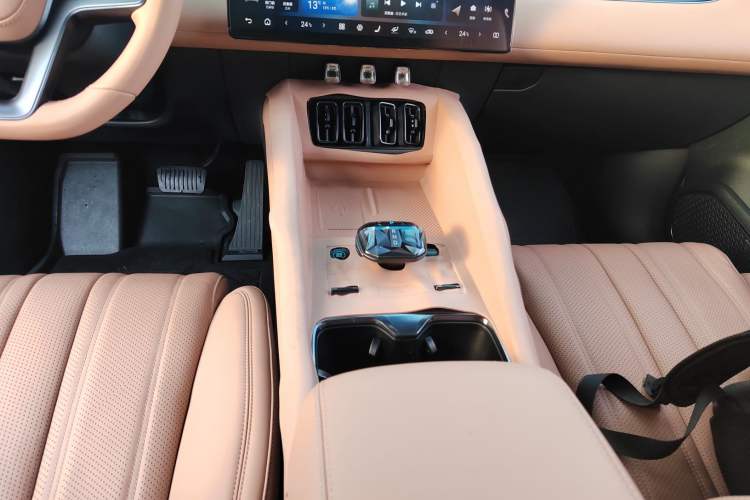 Used BYD Song L EV 2025 662 km Advanced Intelligent Driving Version