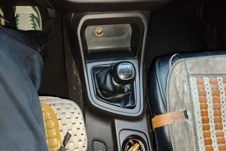 Used Wuling Hongguang V 2022 1.5L Enjoy Edition Hydraulic Power Steering LAR