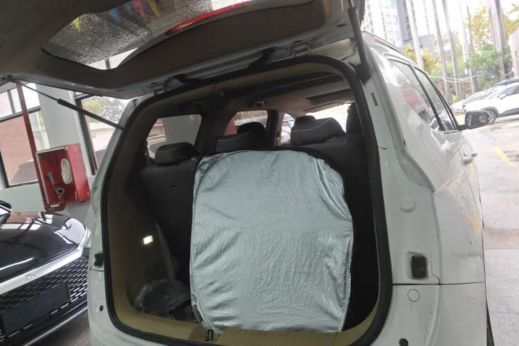 Used Baojun 730 2017 1.8L iAMT Prestige Version 7 Seats