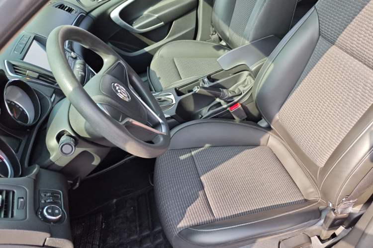 Used Buick Regal 2015 1.6T Leading Technology Model
