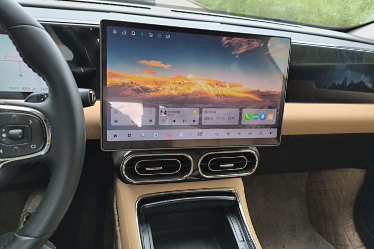 Used Leapmotor C11 2024 All-Electric 580 Luxury Edition
