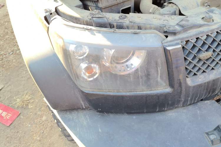 Used BAIC Off-Road BJ40 2014 2.4L Manual Cool Wilderness Edition Right Front Headlight