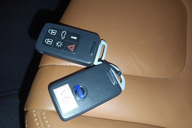 Used Volvo V60 2015 T5 Zhiya Edition