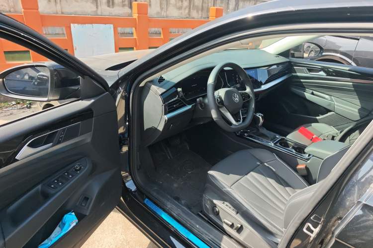 Used Volkswagen Passat 2024 330TSI Starry Elite Edition Driver Seat