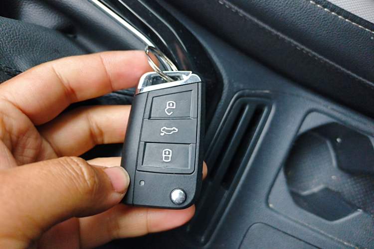 Used Volkswagen Tacqua 2023 200TSI DSG Joy-Connect Edition
