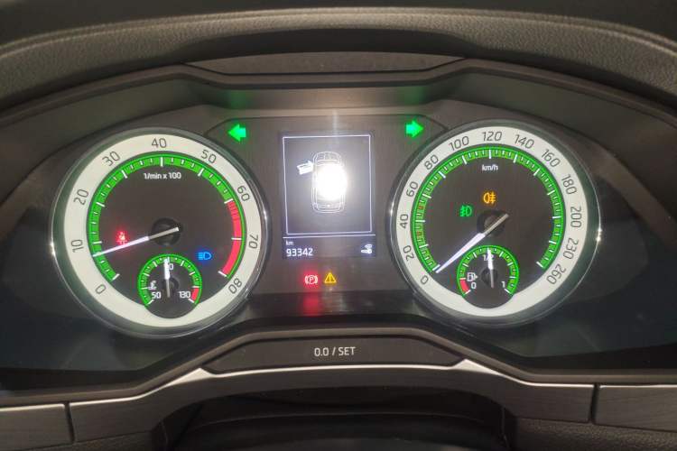 Used Skoda Superb 2018 TSI280 DSG Comfort Edition China V Standard Instrument Cluster