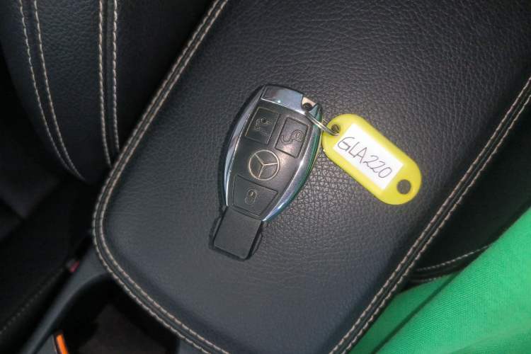 Used Mercedes-Benz GLA 2016 GLA 220 4MATIC Luxury Model Vehicle Key