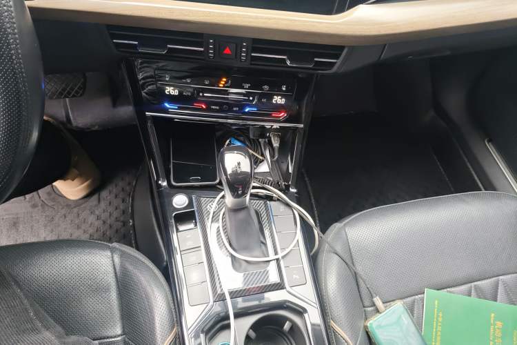 Used Volkswagen Passat 2020 330TSI Luxury Edition China VI