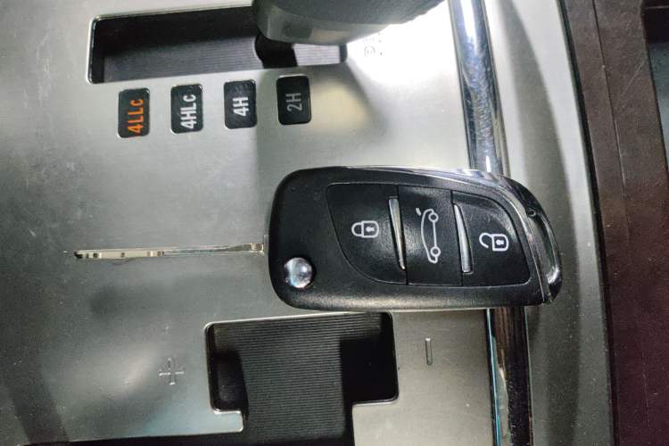 Used Mitsubishi Pajero (Parallel Import) 2017 V97 3.8L 5-Door GLS Model with Sunroof – U.S. Specification