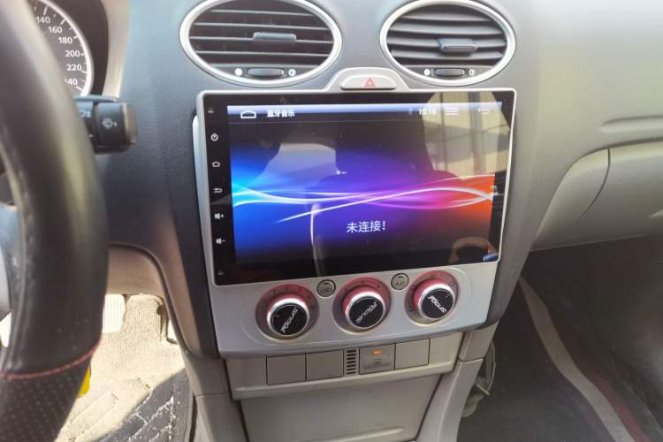 Used Ford Focus 2011 Hatchback 1.8L Manual Classic Model
