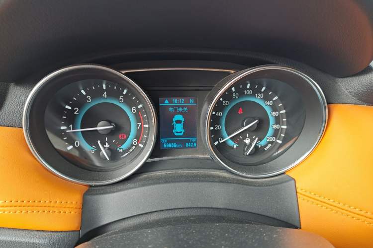 Used Haval H1 2015 1.5L AMT Luxury Model
