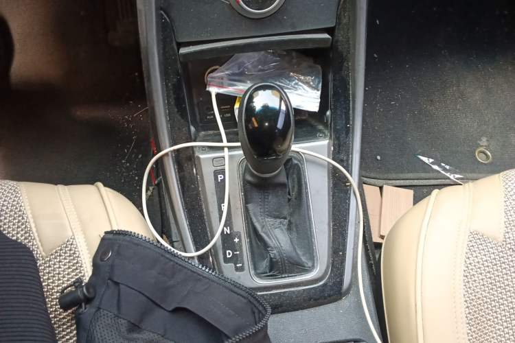 Used Hyundai Elantra (5th Generation / Langdong) 2016 1.6L Automatic Prestige Model Gear Lever