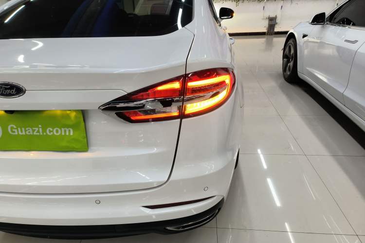 Used Ford Mondeo 2018 EcoBoost 200 Smart Control Fashion Model China V Standard