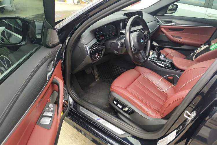 Used BMW 5 Series 2021 Restyled 530Li Luxury Edition M Sport Package
