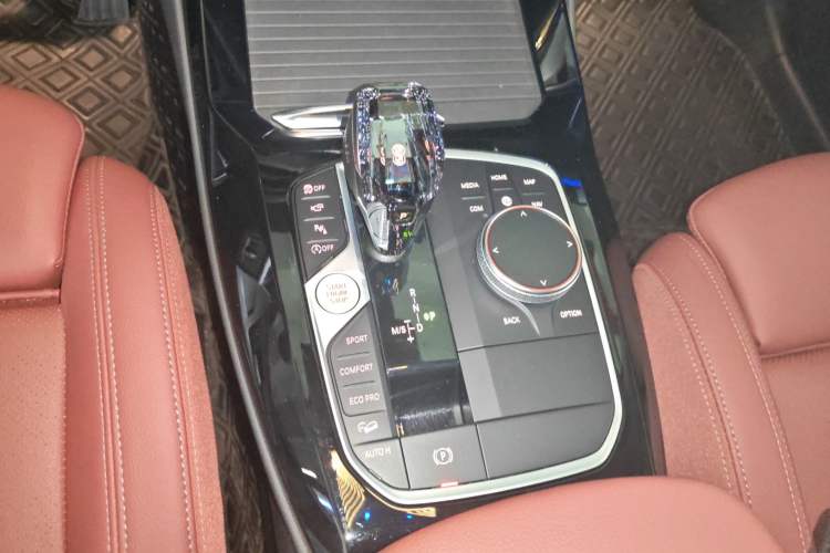 Used BMW X3 2023 Restyled xDrive30i Leading Edition M Night Sky Package Gear Lever