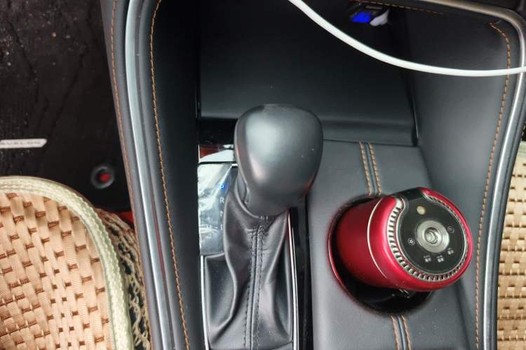 Used Toyota Avalon 2024 2.0L Luxury Edition