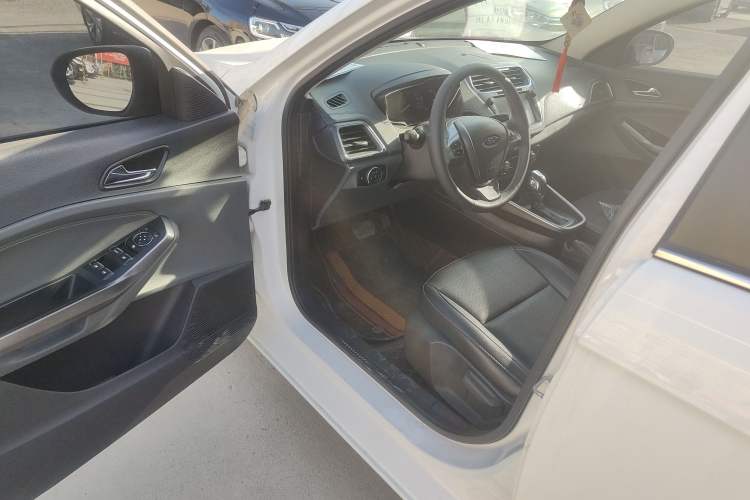 Used Ford Escort 2017 Happiness Edition 1.5L Automatic Fashion Version