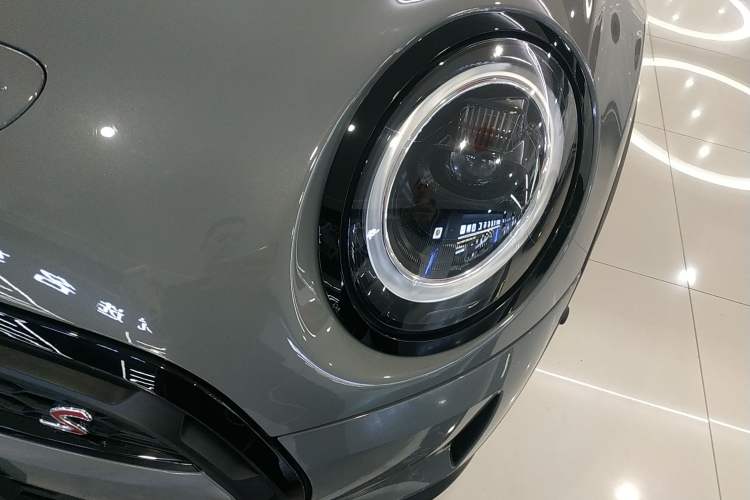 Used MINI MINI 2023 2.0T COOPER S Artist