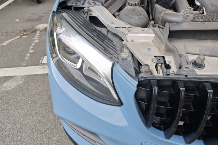 Used Mercedes-Benz GLC 2018 Facelifted GLC 260 4MATIC Dynamic Edition Right Front Headlight