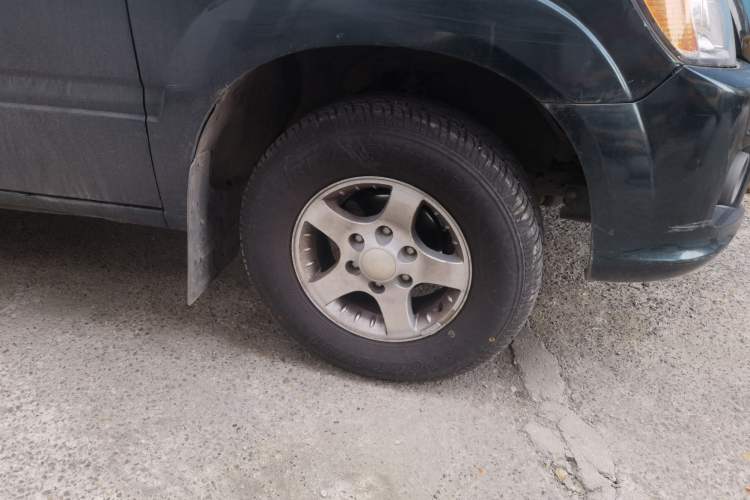 Used JMC Baodian 2018 2.9T New Value-Packed Two-Wheel-Drive Diesel Comfort Version with Extended Cargo Bed – JX4D30B5L
