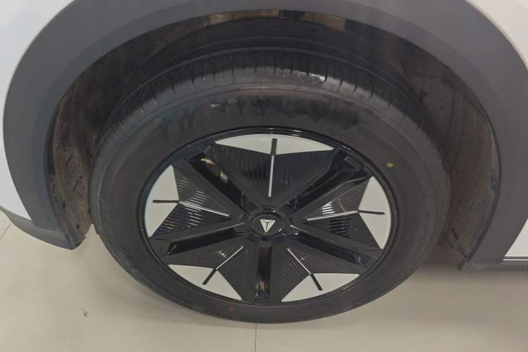 Used Deepal S07 2023 200Max Range-Extended Version Left Front Wheel Hub