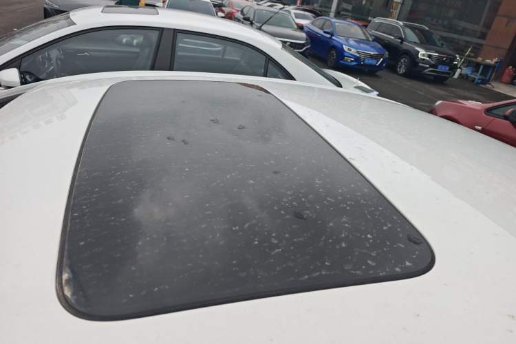 Used Chevrolet Cavalier 2019 320 Automatic Enjoyment with Sunroof Roof