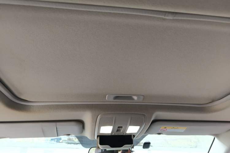 Used Mazda 3 Axela 2017 Hatchback 2.0L Automatic Luxury Model Emission Standard China V