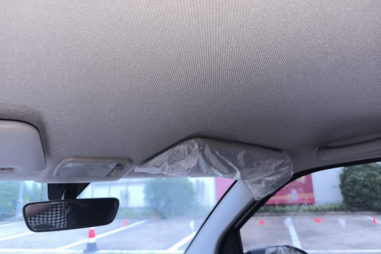 Used Wuling Hongguang MINIEV 2021 Macaron Premium Model – Lithium Iron Phosphate