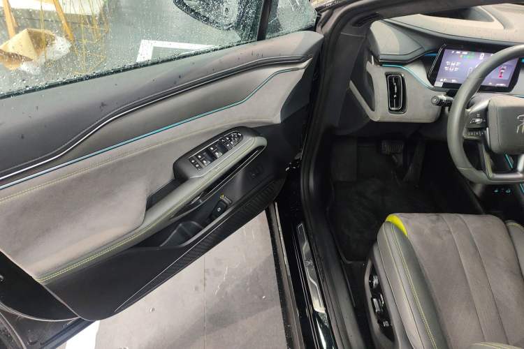 Used BYD Song L EV 2025 Intelligent Driving Version 602 km Range LiDAR-equipped All-Wheel-Drive Type Driver Seat