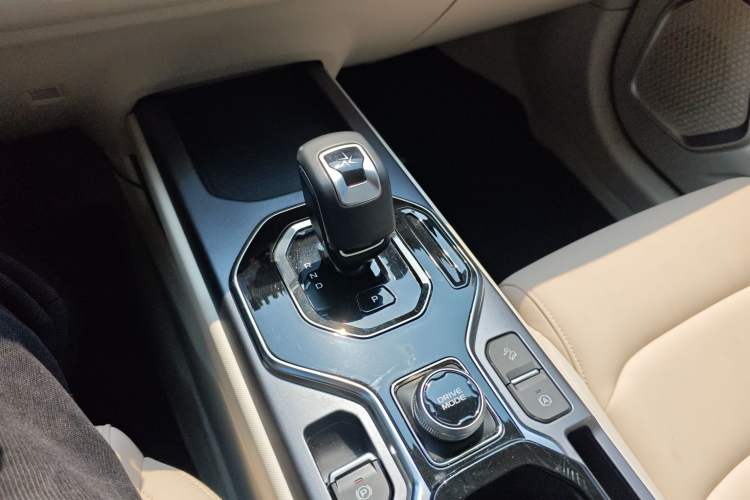 Used Geely Auto icon 2023 1.5TD Chocolate Smoothie Edition
