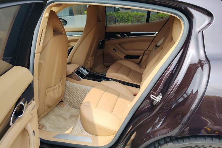 Used Porsche Panamera 2014 Panamera 3.0T Left Rear Seat
