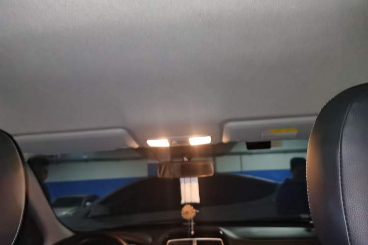 Used Mitsubishi ASX 2016 2.0L CVT Two-Wheel Drive Navigation Edition Headliner