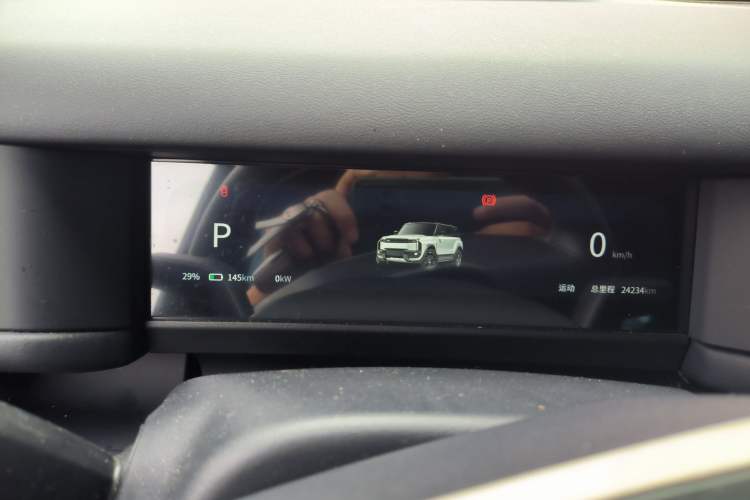 Used iCAR 03T 2024 501km Four-wheel Drive Long-Range Version
