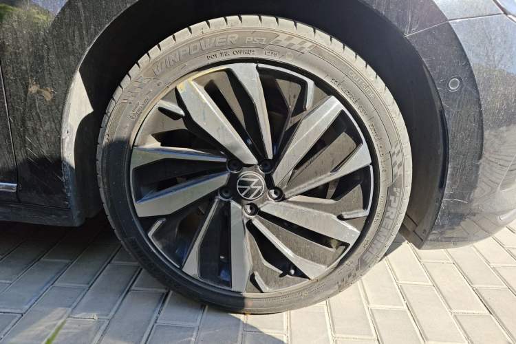 Used Volkswagen Passat 2023 Facelift 330TSI Luxury Edition