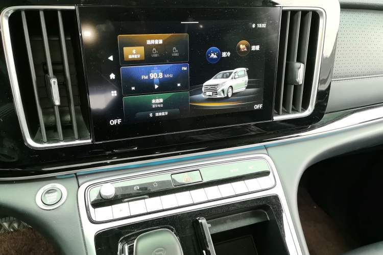 Used GAC Trumpchi M8 2021 Lingxiu Series 390T Deluxe Edition Audio And AC Panel