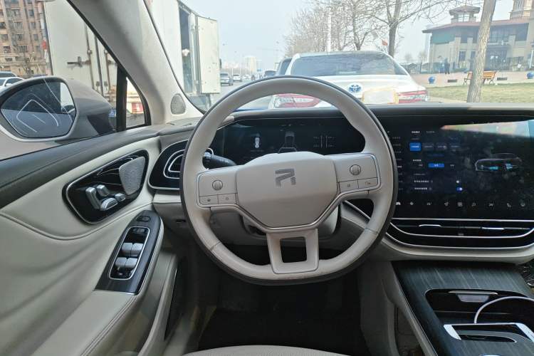 Used Rising F7 2023 Long-Range Pro Edition
