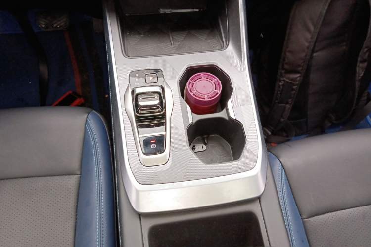 Used GAC Trumpchi GS3 2023 Shadow Speed 270T Enjoyment Edition Gear Lever