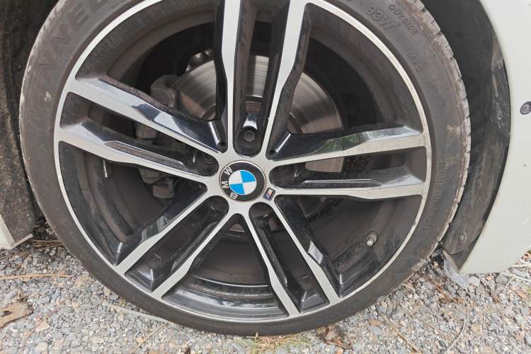 Used BMW 4 Series 2019 430i Gran Coupe M Sport Night Edition Right Front Wheel Hub