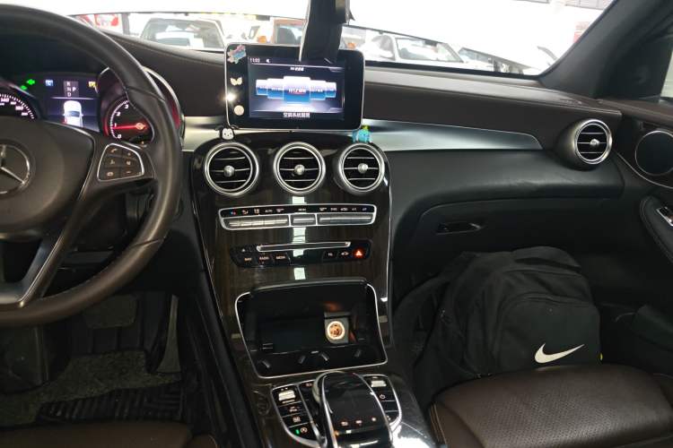 Used Mercedes-Benz GLC 2018 GLC 260 4MATIC Dynamic Edition
