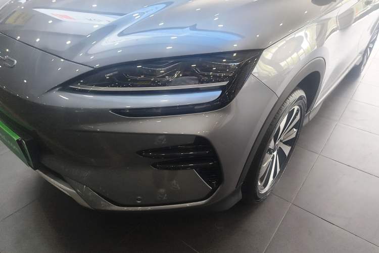 Used BYD Song PLUS New Energy 2024 Honor Edition EV 520km Premium Model